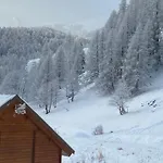 Bed & Breakfast La De La Foux 3*